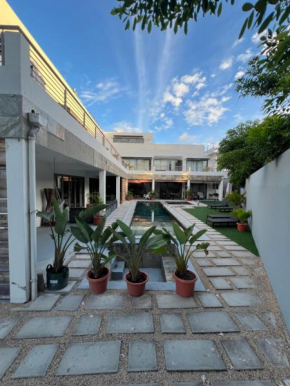 The Bok & Dodo luxury 4 Bedroom House